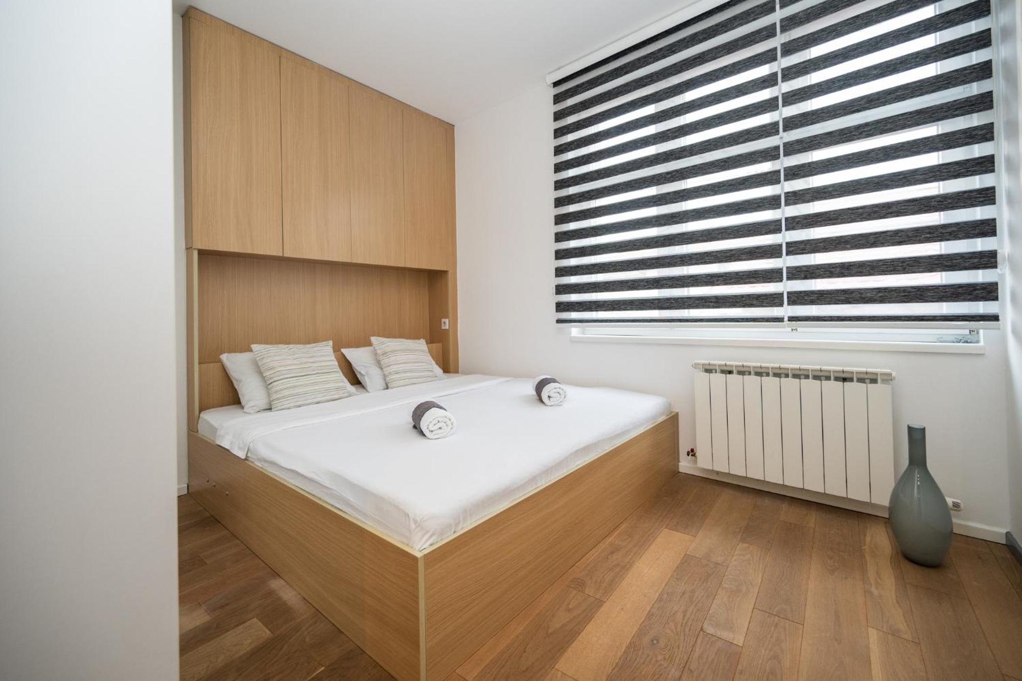 Design 1Bdr Apartment With City View Сараево Экстерьер фото