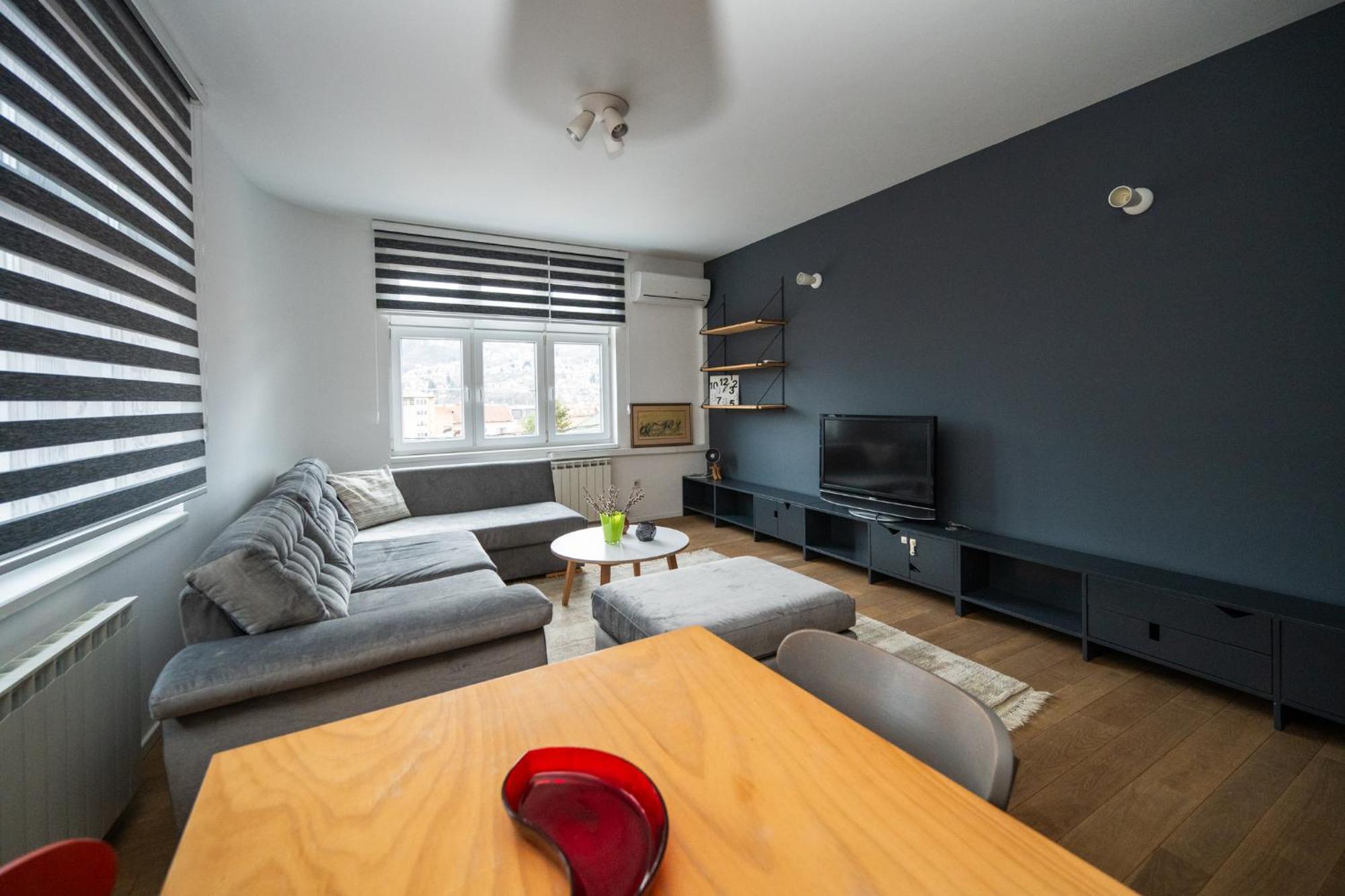 Design 1Bdr Apartment With City View Сараево Экстерьер фото