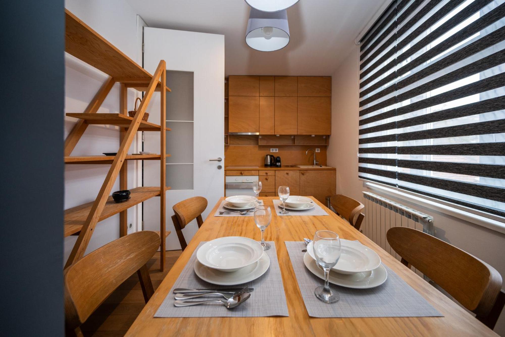 Design 1Bdr Apartment With City View Сараево Экстерьер фото